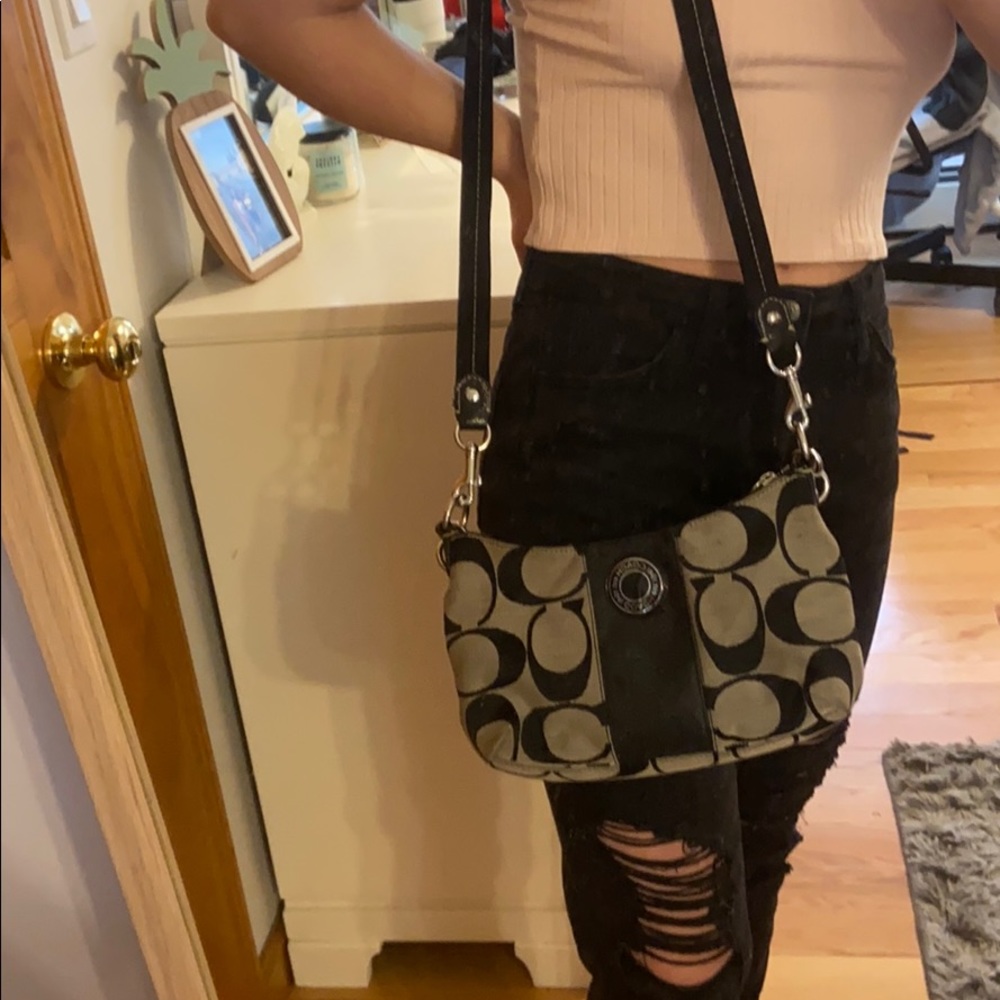 NWOT  Coach Sutton Signature Shoulder crossbody